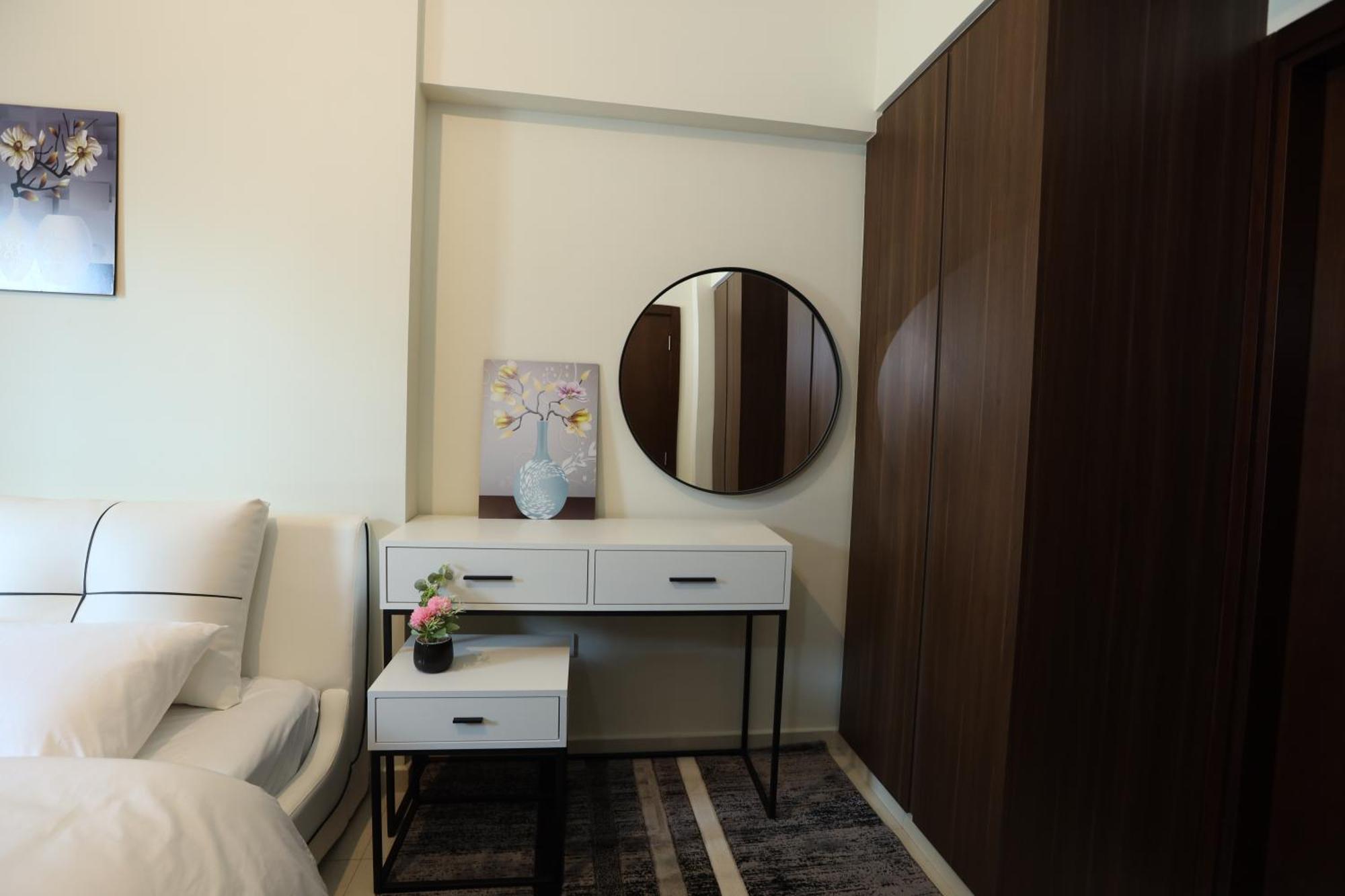 Brown Stone - Burj Khalifa & Pool View Vera Apartment